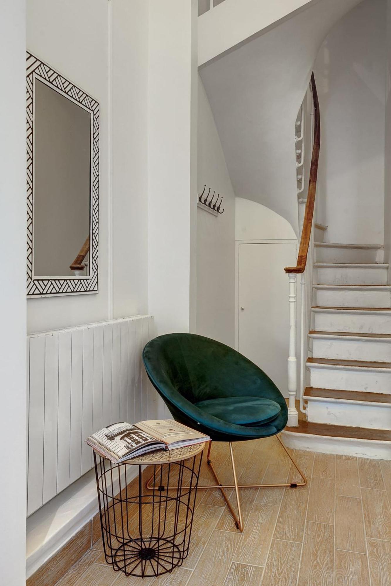 Champs-Elysees - 2Br With Balcony - Cityapartmentstay Paris Exteriör bild