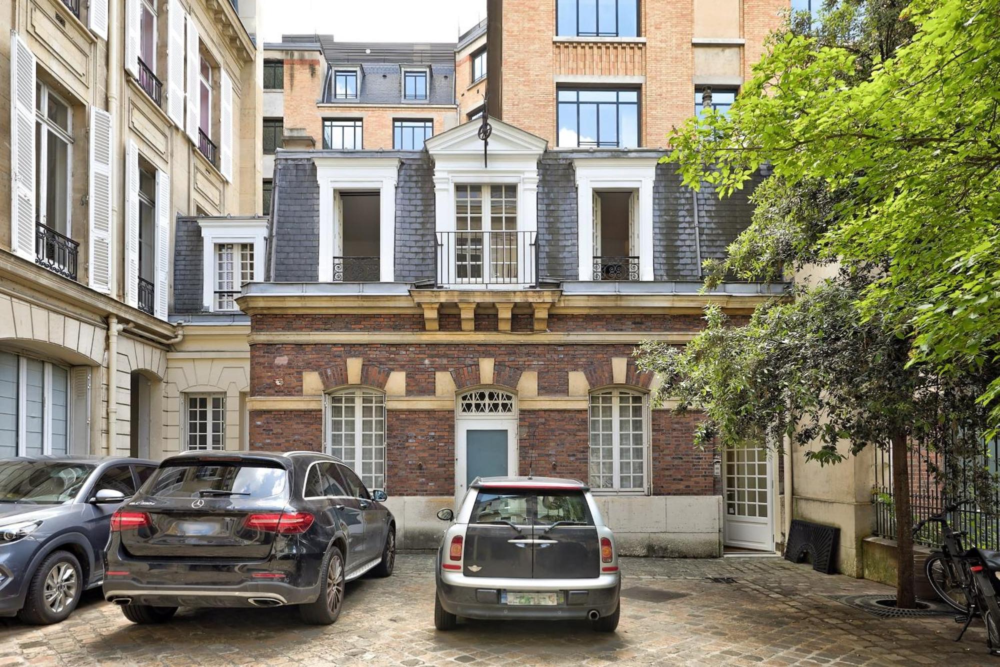 Champs-Elysees - 2Br With Balcony - Cityapartmentstay Paris Exteriör bild